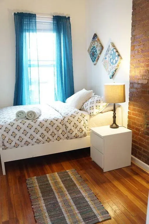Garden Penthouse 70' - Astoria Otel New York